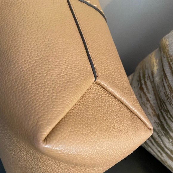 “SOLD” Tory Burch McGraw Top-Zip Satchel - Picture 7 of 13